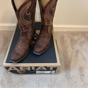 Women's Ariat Western Boots, Size 6.5